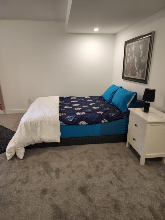 Place You Can Call Home !!! Near Ottawa Airport Ngoại thất bức ảnh